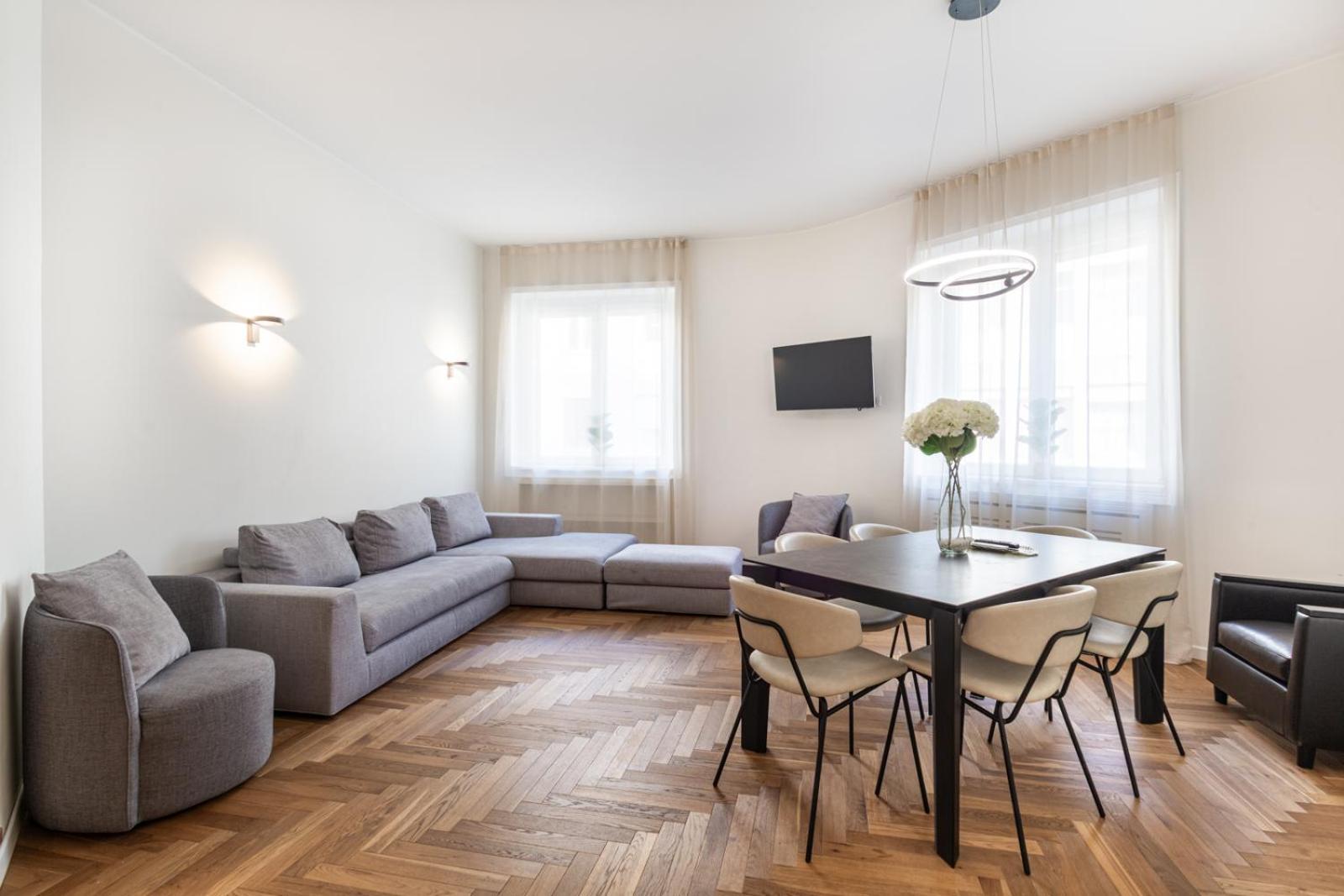 Cool And Big Central Apartment Duomo - White Milano Esterno foto