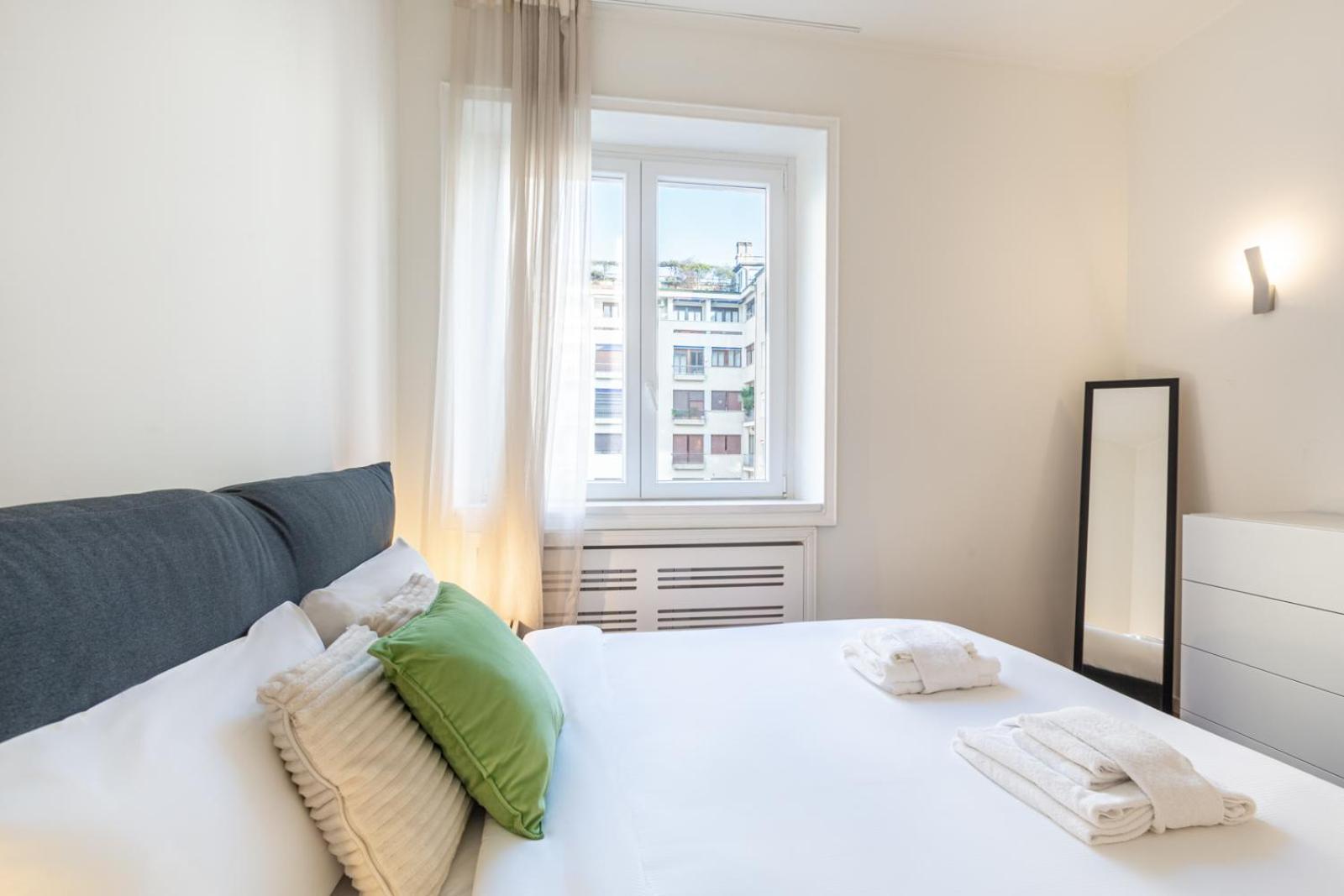 Cool And Big Central Apartment Duomo - White Milano Esterno foto