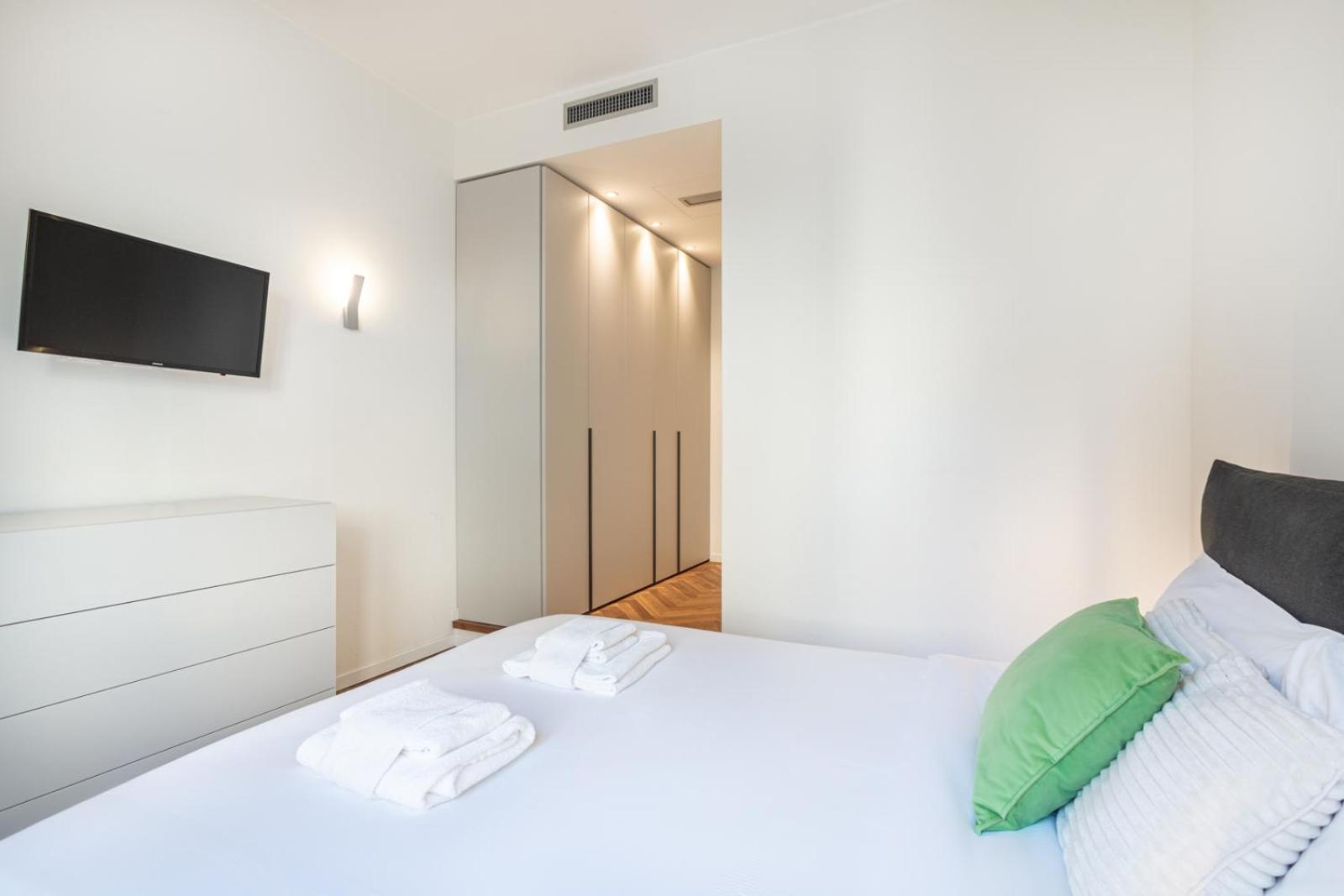 Cool And Big Central Apartment Duomo - White Milano Esterno foto