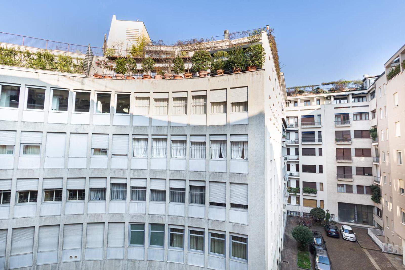 Cool And Big Central Apartment Duomo - White Milano Esterno foto